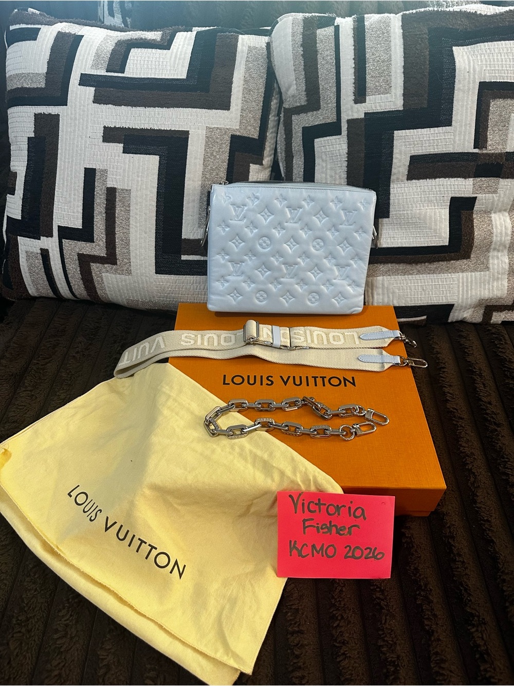 Louis Vuitton Coussin MM full set in limited edition baby blue
